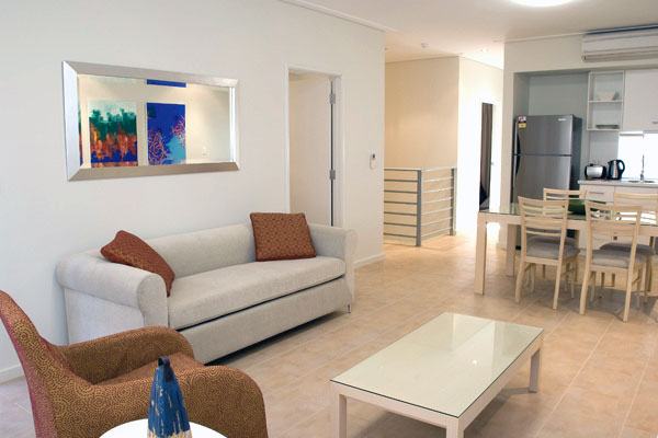 Broadwater Mariner Resort, Geraldton - Lounge and Dining Room